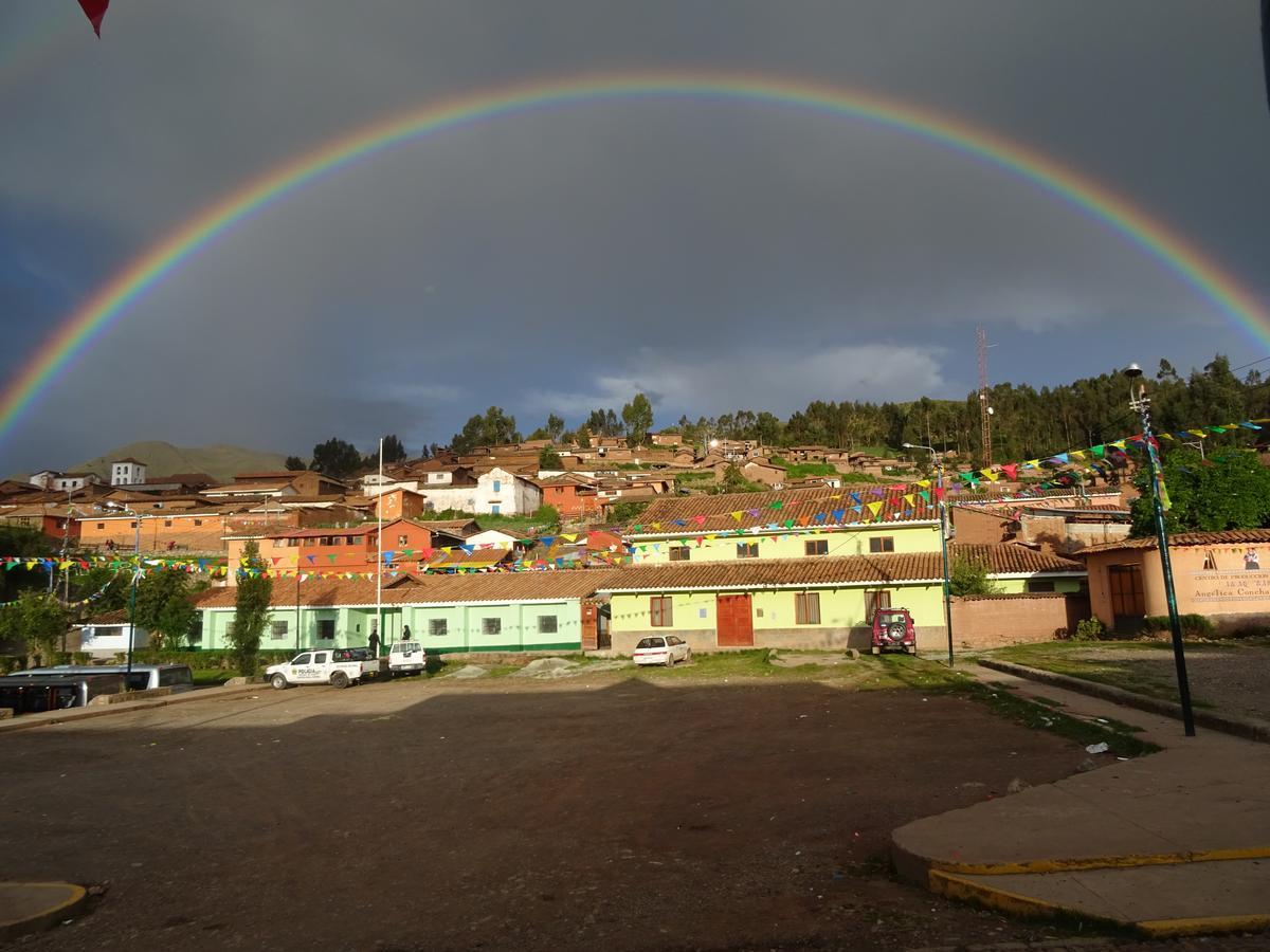 Отель Hospedaje Encanto De Chinchero Чинчерос Экстерьер фото